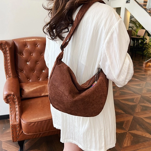 Borsa Hobo Da Donna In Velluto A Costine Borsa A Tracolla Retrò Mezzaluna Grande Capacità Borsa A Spalla Casual Con Ciondolo