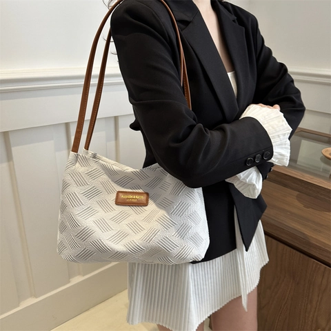 Damen Minimalistische Geometrische Gewebte Schultertasche Große Kapazität PU Lederriemen Trendige Tote Commuter Handtasche