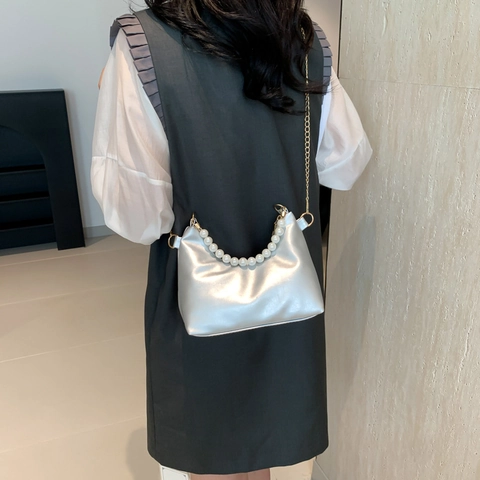 Women PU Leather Hobo Underarm Bag With Artificial Pearl Handle And Gold Chain Strap Elegant Crescent Shoulder Crossbody Handbag