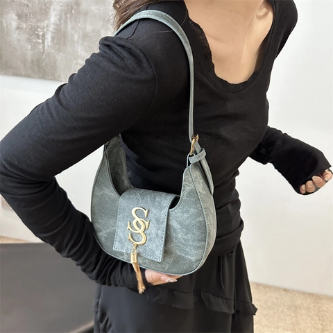 Bolso De Axila Creciente Mujeres Cuero PU Media Luna Bolso De Hombro Logo Metal Borla Moda Retro Bolso Hobo Pequeño
