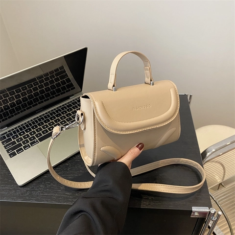 Dames Koreaanse Mode PU Leer Kleine Vierkante Schoudertas Brief Embossed Handtas Veelzijdige Dagelijkse Crossbody Tas