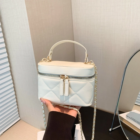Quilted PU Leather Shoulder Bag With Chain Strap Crossbody Handheld Mini Box Vanity Case Fashion For Women