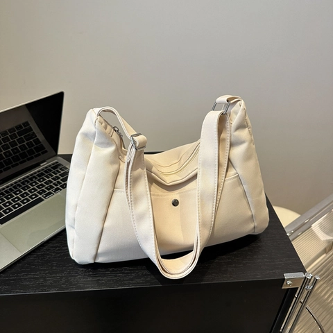 Women Large Capacity Hobo Bag PU Leather Solid Color Shoulder Crossbody Bag Niche Design Versatile Dumpling Bag With Front Pocket Metal Buckle For Daily Commute Casual Style