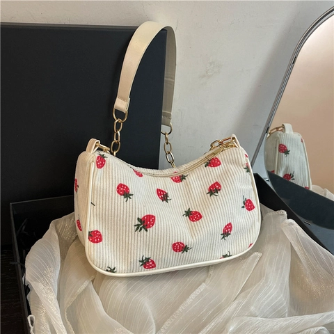 Sac Sous le Bras en Velours Côtelé Imprimé Fraise pour Femmes Mode Doux Sac à Bandoulière Avec Chaîne en Métal Doré Main