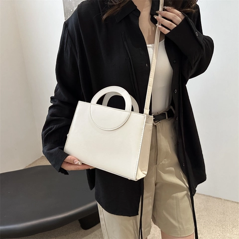 Bolso de Hombro Minimalista de Cuero PU para Mujer Color Sólido Cuadrado Bolso Bandolera Con Asa Hueca Circular Elegante Bolso de Mano Diario
