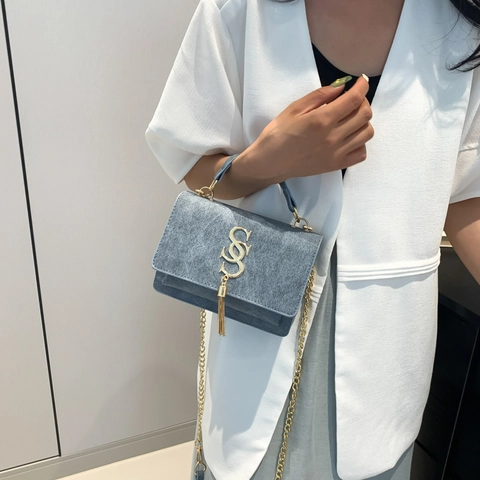 Women Shoulder Bag Matte PU Leather Tassel S Metal Logo Chain Strap Square Crossbody Handbag For Daily Street Style