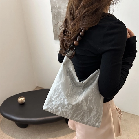 Bolso Tote Vintage con Textura Arrugada para Mujer Con Asa de Cuentas de Madera Bolso de Hombro Simple de Moda para Diario Casual