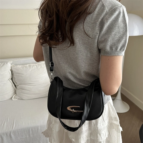 Dames Chique PU Leer Halfmaan Onderarmtas Koreaanse Fashion Street Style Ster Gesp Schoudertas Elegante Dagelijkse Tas