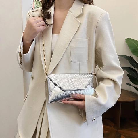 Borsa a Tracolla a Busta Da Donna Moda Texture Ondulata Pelle PU Tracolla a Catena Pochette Borsa Da Sera Per Uso Quotidiano Festa