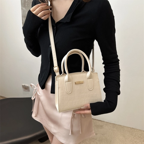 Sac à Épaule en Cuir PU à Motif Crocodile pour Femmes Décoration en Métal Doré Petit Sac Carré pour Bureau Étudiant