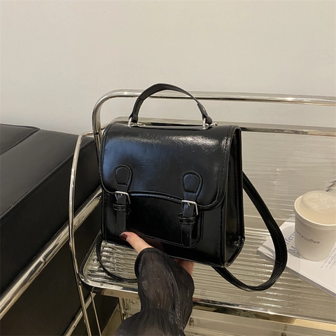 Vintage Glänzendes PU Leder Mini Rucksack Für Damen Chic Doppel Schnalle Schultertasche Casual Reise Handtasche Griff Ranzen