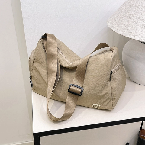 Women Minimalist Nylon Shoulder Bag Large Capacity Casual Lightweight Crossbody Bag With Adjustable Wide Strap Side Pocket