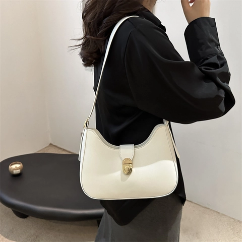 Bolso de Axila de Cuero PU para Mujer Minimalista Urbano Hebilla Dorada Media Luna Bolso de Hombro Color Sólido
