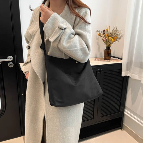 Minimalist Suede Tote Bag For Women Large Capacity Shoulder Bag With Knotted Strap Retro Solid Color Commuter Handbag