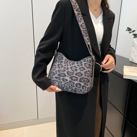 Damen Leopardenmuster PU Leder Hobo Schultertasche Vintage Unterarmtasche Verstellbarer Riemen Casual Daily Fashion Shopper