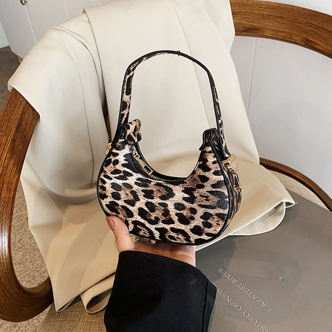 Women Fashion Mini Leopard Print Crescent Shoulder Bag Small PU Leather Moon Handbag With Gold Hardware Retro Street Style Underarm Bag