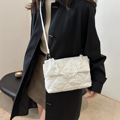 Women Quilted Shoulder Bag PU Leather Diamond Pattern Crossbody Bag Fashion Chain Decor Small Square Flap Bag Casual Daily Accessory