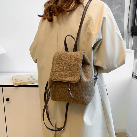 Zaino da Donna Mini in Peluche Effetto Lana di Agnello Retrò Piccola Borsa a Tracolla Autunno Inverno Pelliccia Sintetica Cachi Grigio Nero Borsa a Tracolla