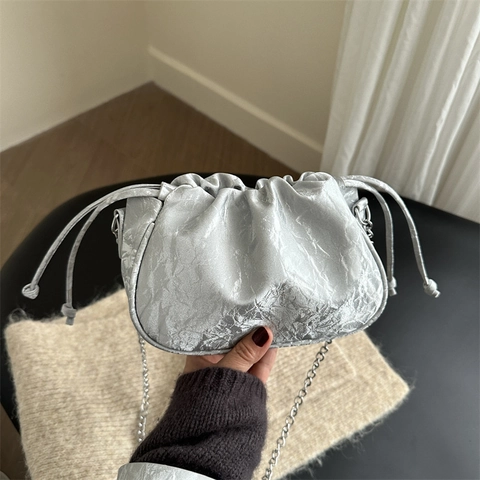 Women Ruched Solid Color Shoulder Bag New Chinese Style PU Leather Drawstring Cloud Bag With Chain Strap Fashion Crossbody Handbag