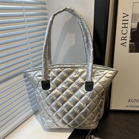 Modische Gesteppte Puffer Tragetasche Für Damen Metallic Glänzende Große Kapazität Schultertasche Lässige Urban Mode Handtasche