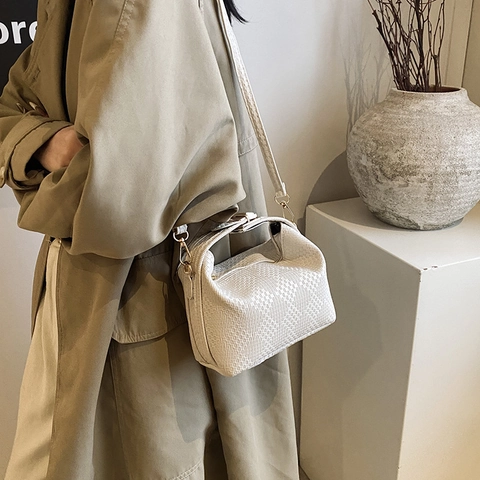 Women Woven Texture Crossbody Bag PU Leather Mini Square Handbag With Lock Modern Casual Commute Shoulder Bag Fashion Purse