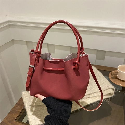 Borsa a Secchiello da Donna in Pelle PU a Pieghe Con Coulisse e Nodo Borsa a Mano Tracolla per Stile Quotidiano di Tendenza