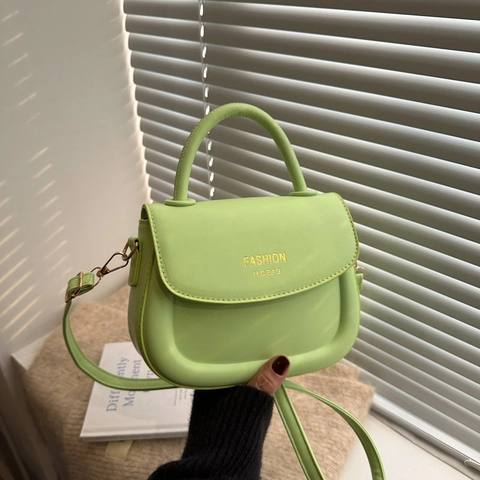 Borsa a Tracolla da Donna in Pelle PU Moda Tinta Unita Borsa a Sella Versatile Handbag Con Manico Superiore e Fibbia Magnetica