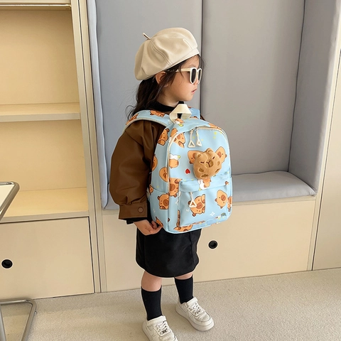Schattige Cartoon Capibara Kinderrugzak Nylon Ademende Schooltas Met Pluche Pop Hanger Voor Kleuterschool Jongens Meisjes