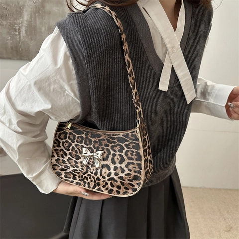 Leopard Print PU Leather Armpit Bag For Women With Silver Metal Bow Retro Vintage Small Shoulder Bag Hobo Style