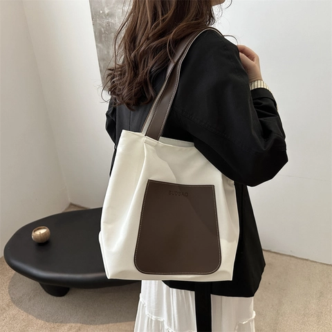 Sac Cabas Femme Style Japonais Minimaliste en Nylon Grande Capacité Sac à Épaule Décontracté Avec Poche en Cuir Synthétique
