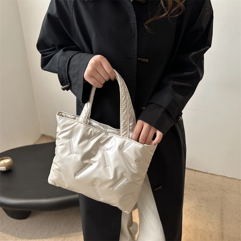 Bolso de Mano Acolchado de Moda para Mujer PU Brillante Gran Capacidad Bolso de Hombro Metálico Casual Invierno