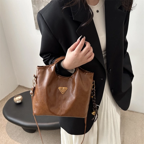 Women Shoulder Bucket Bag PU Leather Crossbody Handbag With Triangular Logo Retro Minimalist Solid Color Tote