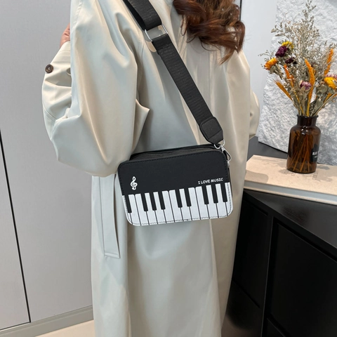 Borsa a Tracolla in Pelle PU con Motivo a Tasti di Pianoforte Borsa Quadrata a Tracolla a Tema Musicale con Tracolla Larga Regolabile da Donna
