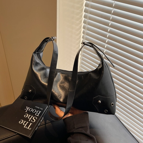 Vintage PU Leder Achseltasche Für Damen Trendige Nieten Große Kapazität Pendler Hobo Tasche Vielseitige Tote Handtasche