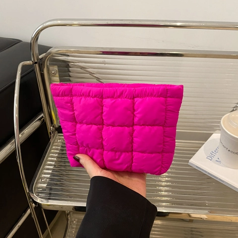 Women Quilted Puffer Clutch Bag Large Capacity Puffy Envelope Makeup Pouch Fashion Simple Portable Cosmetic Storage Bag