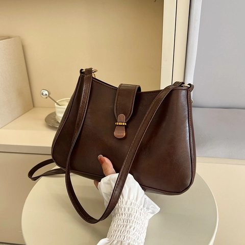 Vintage PU Leather Shoulder Bag For Women Retro Solid Color Underarm Bag Fashion Commute Crossbody Bag With Metal Buckle