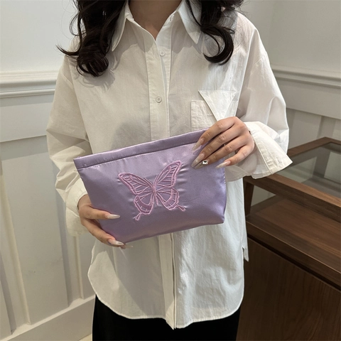 Fashion Embroidered Butterfly Satin Clutch Bag For Women Premium Makeup Storage Pouch Versatile Handheld Travel Organizer Bag