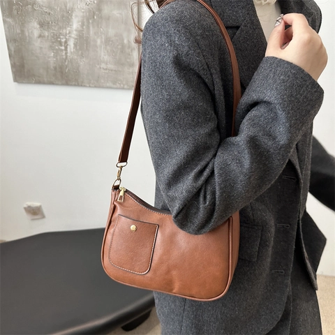 Bolso de Axila de Cuero PU Retro para Mujer Minimalista Color Sólido Bolso de Hombro Con Hebilla de Metal Versátil