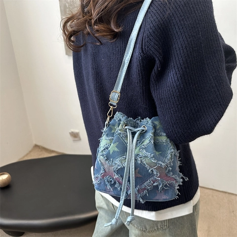 Vintage Denim Bucket Bag For Women Fashion Checkerboard Star Pattern Frayed Edge Drawstring Shoulder Crossbody Bag Large Capacity Casual Streetwork Tote