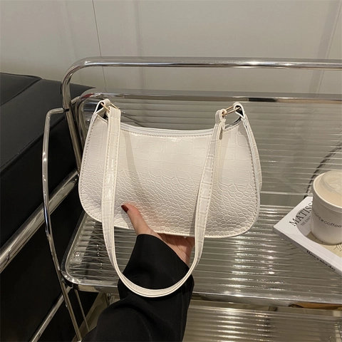 Women Vintage Crocodile Pattern Underarm Bag Stylish PU Leather Shoulder Bag Solid Color Minimalist Hobo Bag For Daily Party