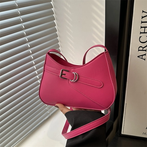 Sac Sous le Bras Baguette en Cuir PU Minimaliste pour Femmes Sac à Bandoulière Couleur Unie Mode Avec Boucle Métallique Sac à Main Chic Versatile