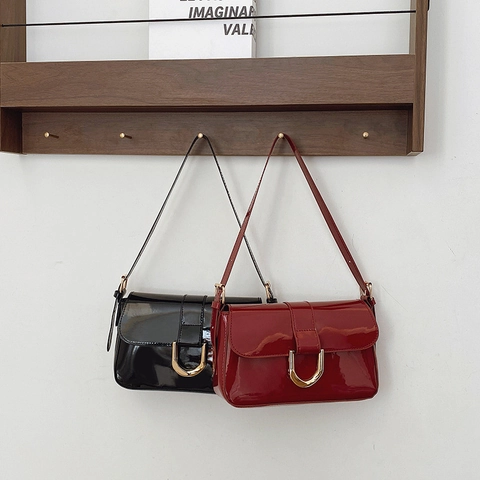 Damen Retro Lack PU Leder Umhängetasche Minimalistische Kleine Quadratische Umhängetasche Mit Metallschnalle Mode Handtasche