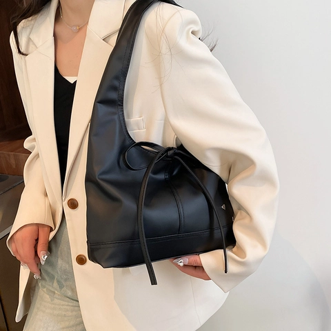 Women PU Leather Shoulder Bag Retro Korean Style Bow Decor Underarm Tote Bag Solid Color Casual Commuting Hobo Bag Daily Gift
