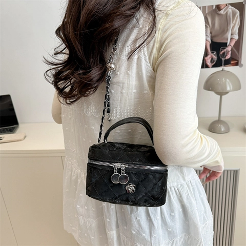 Women Quilted PU Leather Mini Vanity Handbag Trendy Lattice Shoulder Crossbody Bag With Chain Strap And Flower Pendant