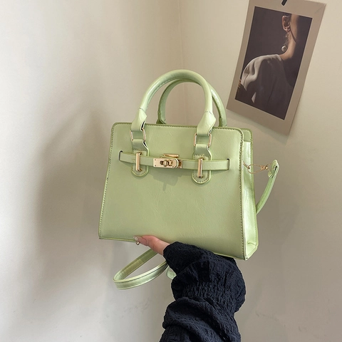 Women Elegant PU Leather Handbag Shoulder Crossbody Bag With Gold Turn Lock Top Handle Solid Color Fashion Accessory