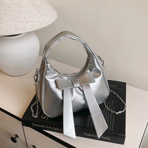 Sac à Épaule Femme avec Nœud Décoratif en Cuir PU Sac Hobo Tendance Sous le Bras avec Chaîne Métallique pour Sorties et Quotidien
