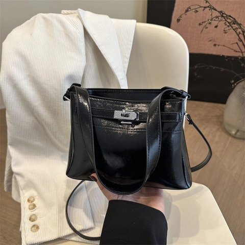 Vintage PU Leder Umhängetasche Für Damen Retro Elegante Handtasche Mit Metalldrehverschluss Und Verstellbarem Riemen Alltag Schick