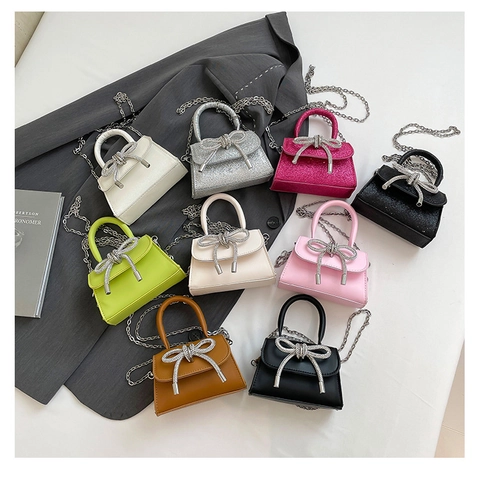 Damen Mini PU Leder Handtasche Französischer Stil Umhängetasche Mit Strass Schleife Silberne Metallkette Schultertasche Kleine Quadratische Tasche