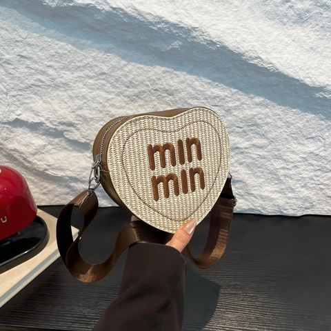 Damen Herzförmig Stroh Geflochten Schultertasche PU Leder Spleißen Buchstabe Stickerei Klein Umhängetasche Täglich Casual Handtasche