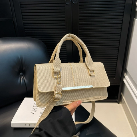 Sac à Épaule Tendance pour Femmes en Cuir PU Bandoulière Petit Sac Carré Avec Décoration Métallique Sac à Main Versatile